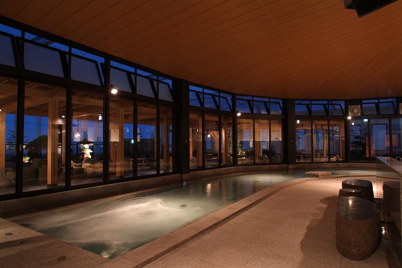 Yokohama Minatomirai Manyo Club Hotell Eksteriør bilde
